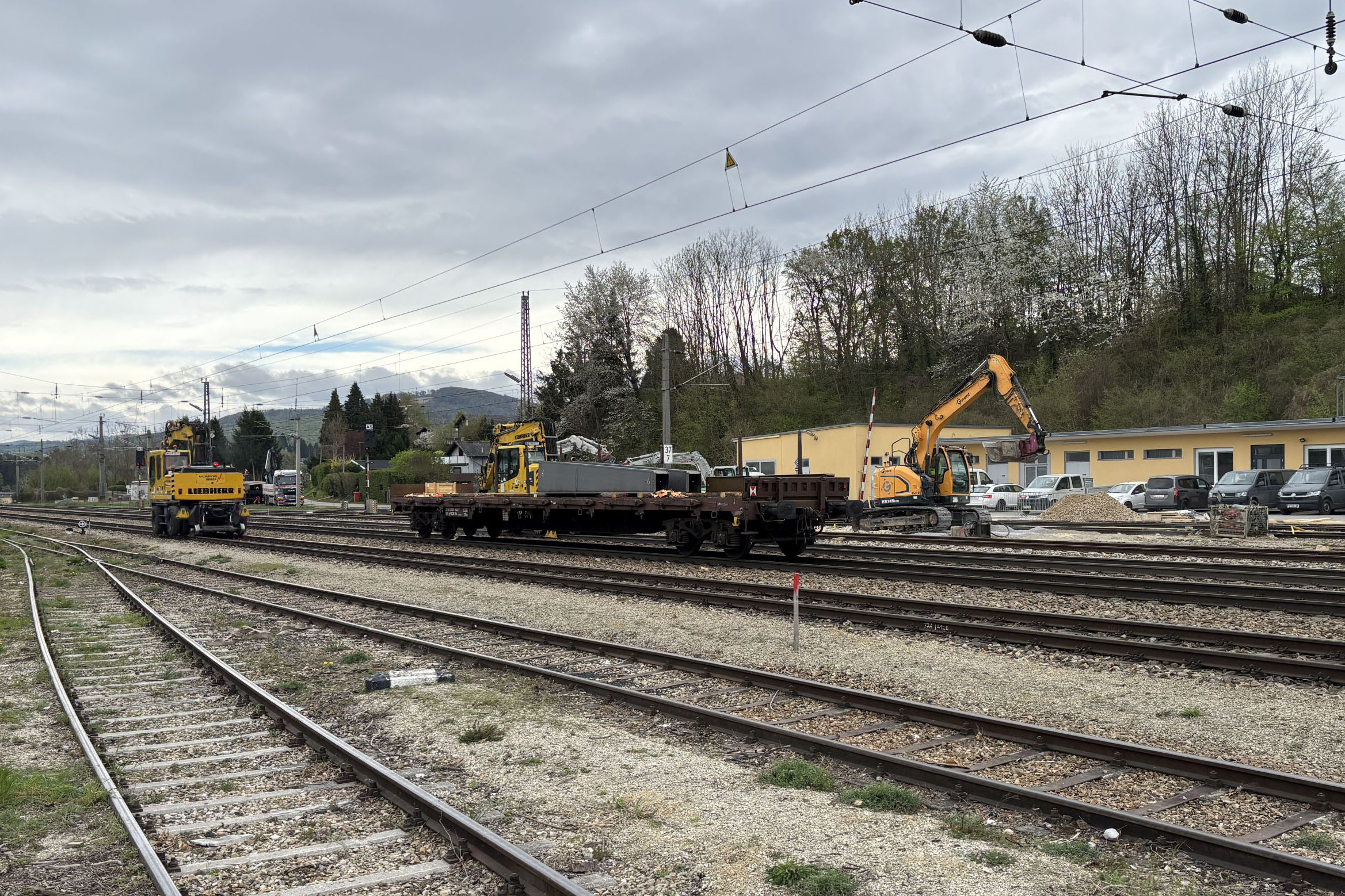 Bahnhof Neulengbach – Gleisanlagen und Oberleitungsarbeiten